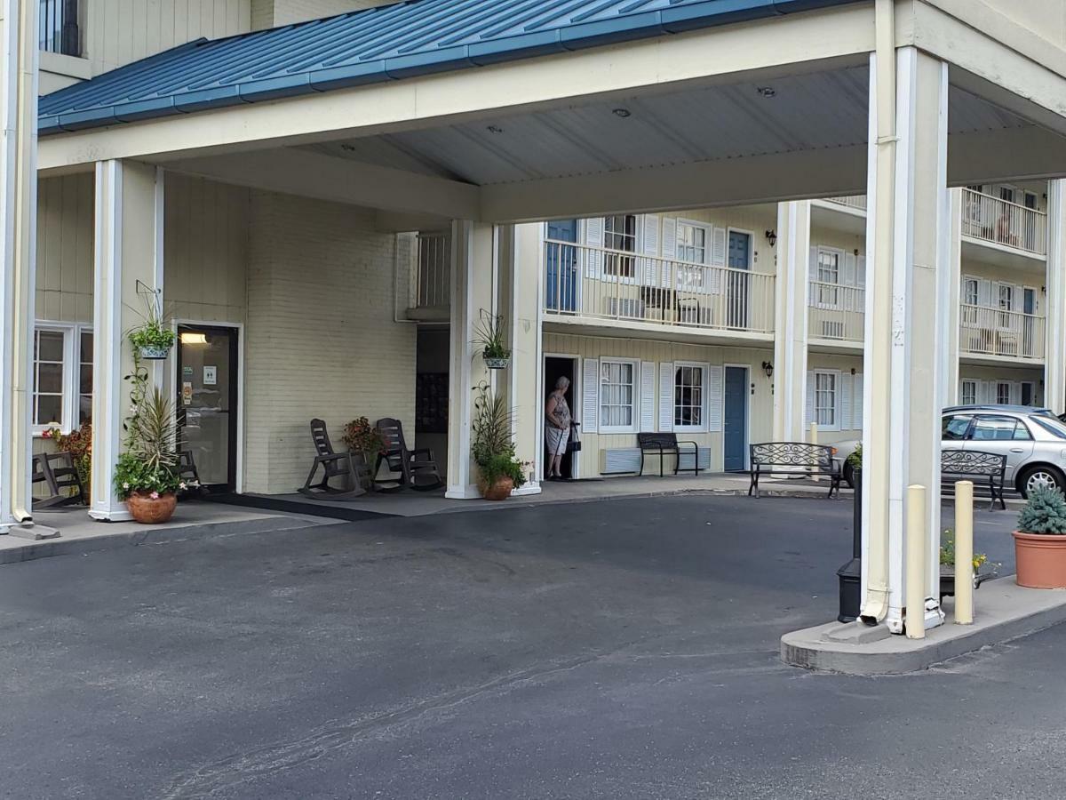 بيدجن فورج Colonial House Motel المظهر الخارجي الصورة