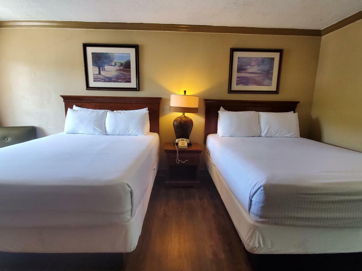 بيدجن فورج Colonial House Motel المظهر الخارجي الصورة