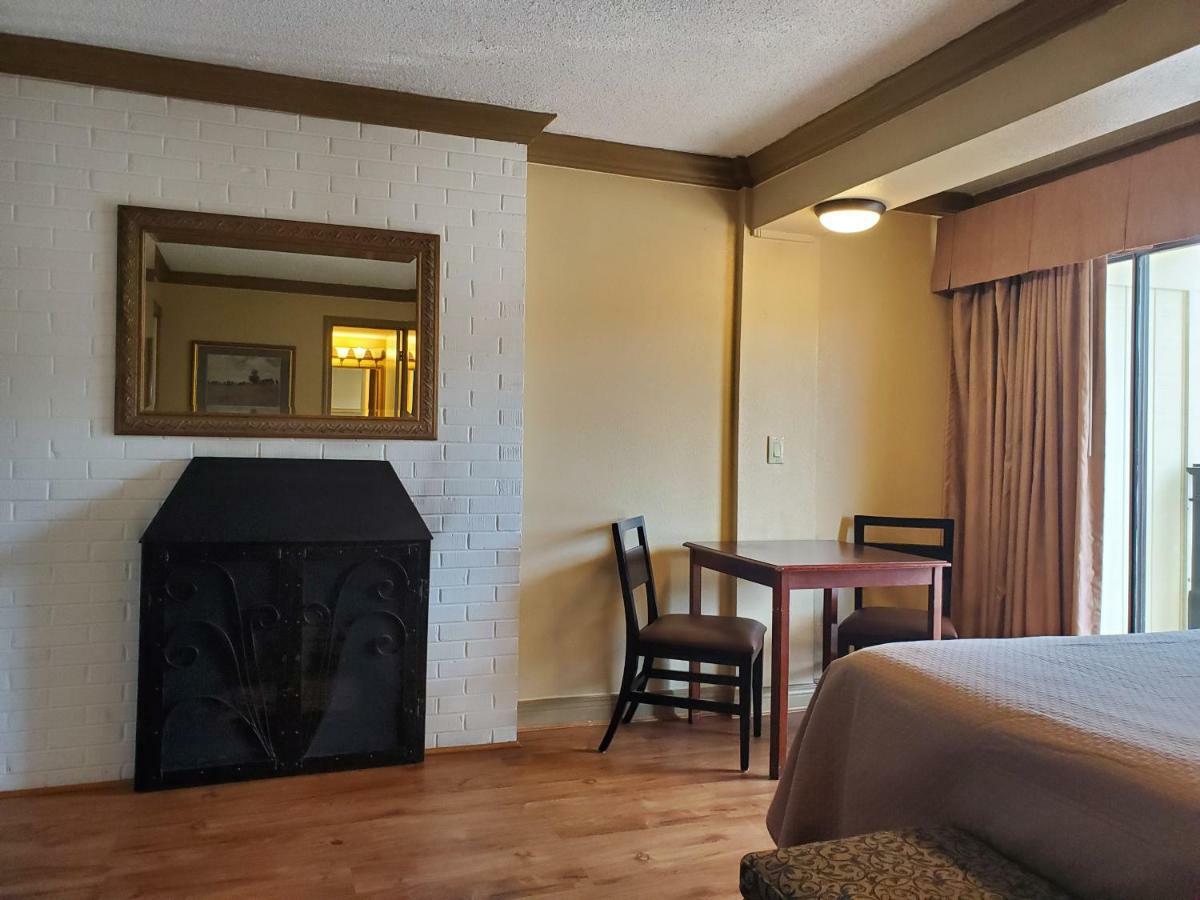 بيدجن فورج Colonial House Motel المظهر الخارجي الصورة