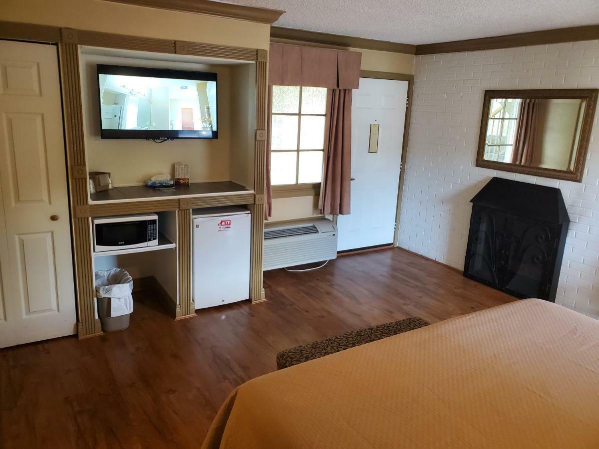 بيدجن فورج Colonial House Motel المظهر الخارجي الصورة